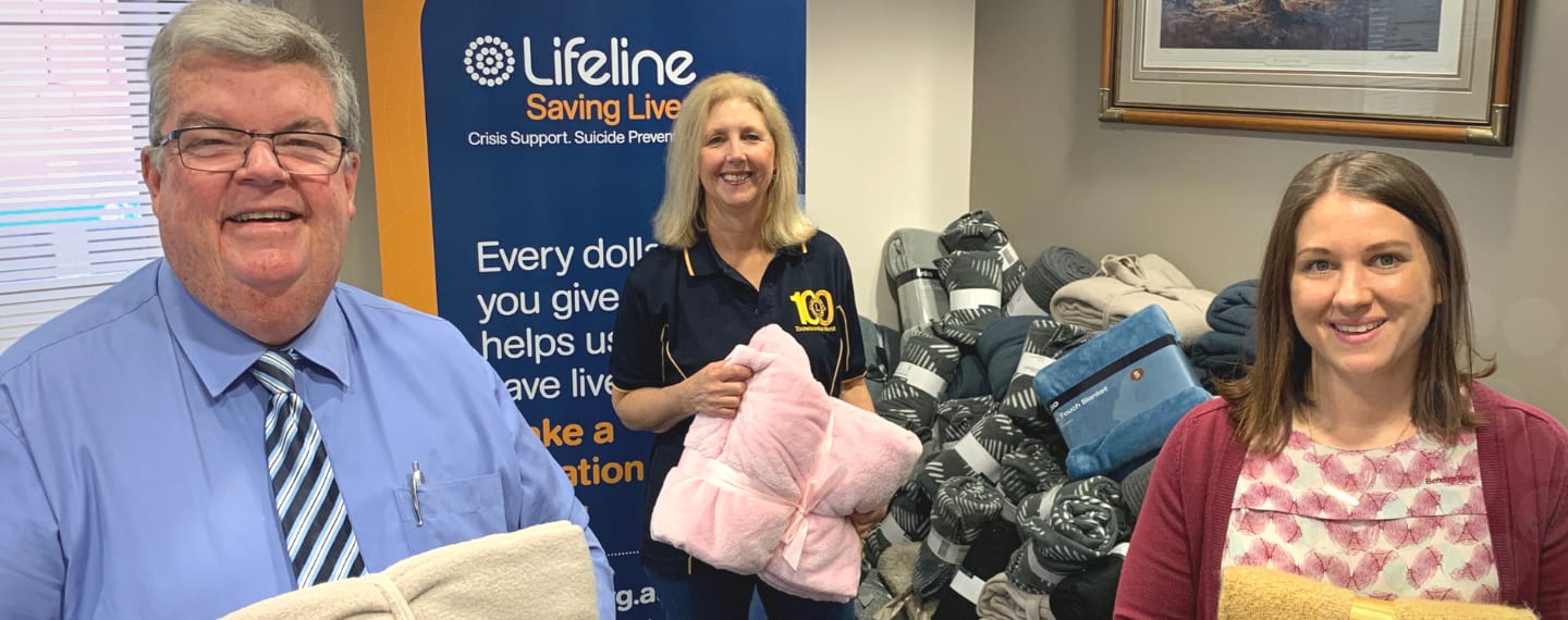 Lions Club and Bendigo Bank deliver loads of winter items